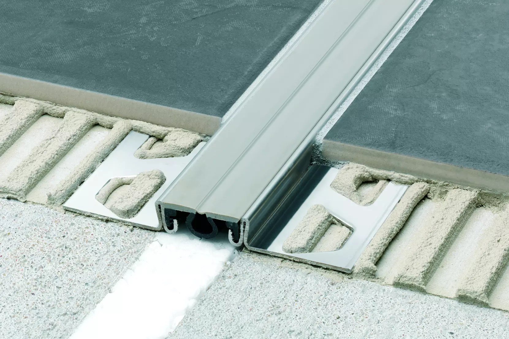 AKS 140 BT 20 C